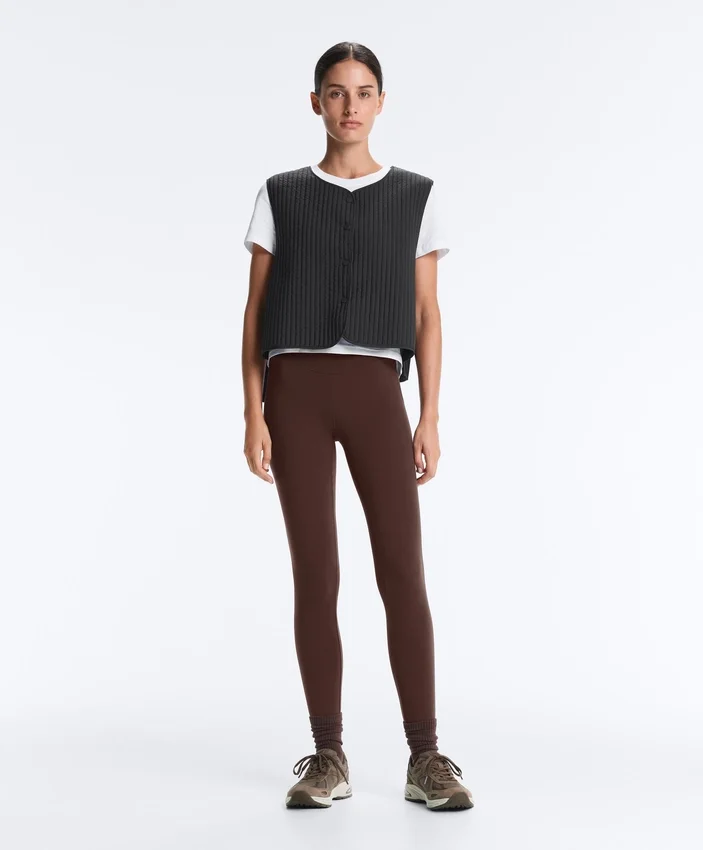 Dünne, wattierte Nylon-Weste Dünne, wattierte Nylon-Weste
