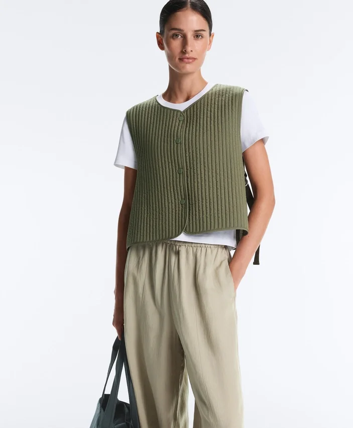 Dünne, wattierte Nylon-Weste Dünne, wattierte Nylon-Weste