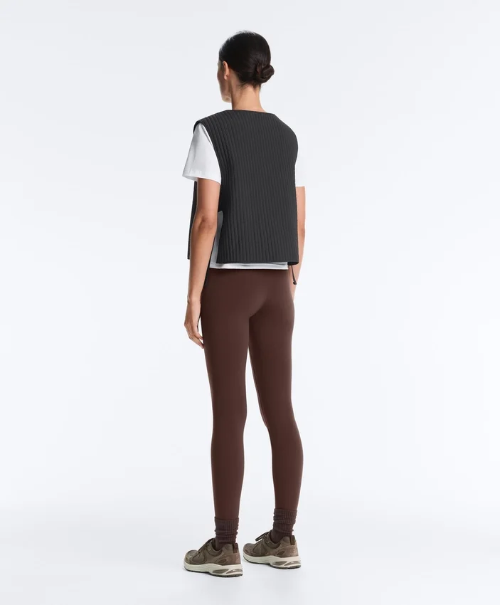 Dünne, wattierte Nylon-Weste Dünne, wattierte Nylon-Weste
