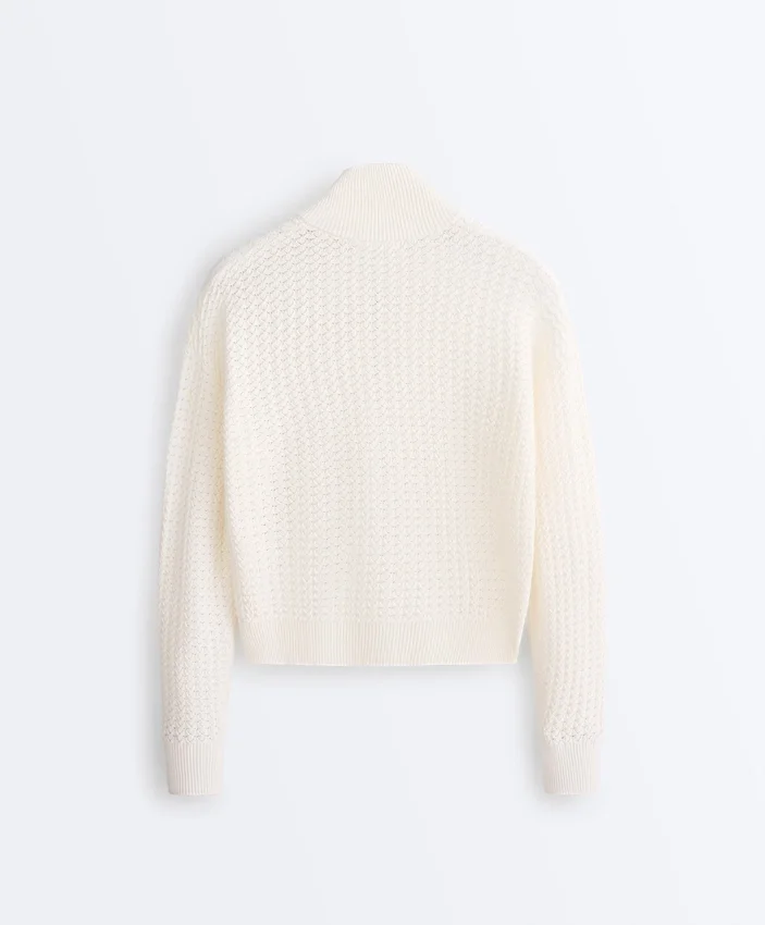 Durchbrochene Strickjacke Durchbrochene Strickjacke
