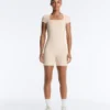 Evermove-Jumpsuit mit quadratischem Ausschnitt an den Shorts