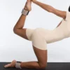 Evermove-Jumpsuit mit quadratischem Ausschnitt an den Shorts
