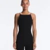 Evermove Kurzer Jumpsuit mit offenem Rücken aus Shorts Evermove Kurzer Jumpsuit mit offenem Rücken aus Shorts