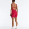 Evermove Kurzer Jumpsuit mit offenem Rücken aus Shorts Evermove Kurzer Jumpsuit mit offenem Rücken aus Shorts