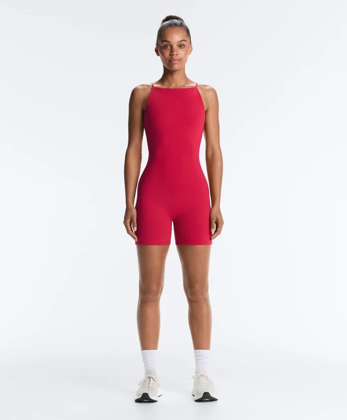 Evermove Kurzer Jumpsuit mit offenem Rücken aus Shorts Evermove Kurzer Jumpsuit mit offenem Rücken aus Shorts