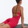 Evermove Kurzer Jumpsuit mit offenem Rücken aus Shorts Evermove Kurzer Jumpsuit mit offenem Rücken aus Shorts