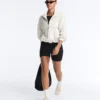 Evermove Kurzer Jumpsuit mit offenem Rücken aus Shorts Evermove Kurzer Jumpsuit mit offenem Rücken aus Shorts