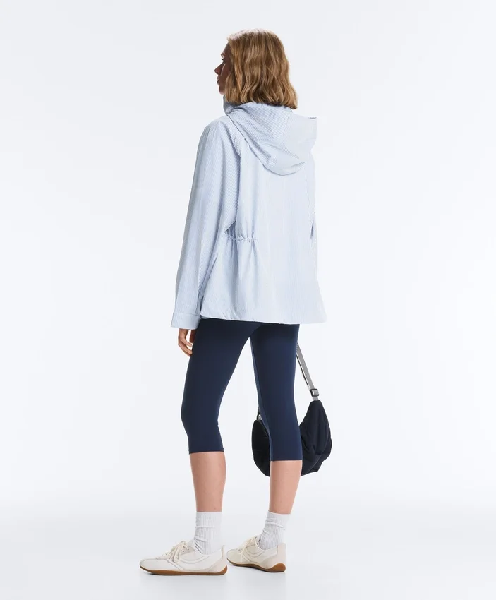 Extra leichte, wasserdichte 10K-Streifenjacke Extra leichte, wasserdichte 10K-Streifenjacke