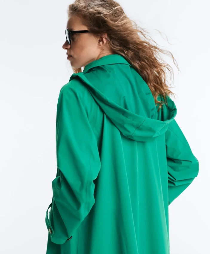Extra leichte, wasserdichte Midi-Jacke 10K Extra leichte, wasserdichte Midi-Jacke 10K