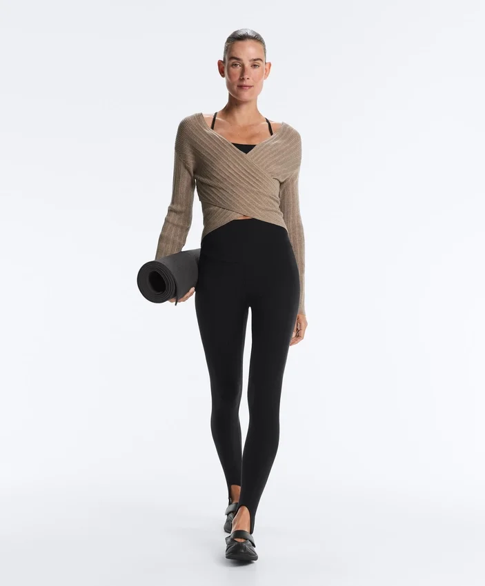Feinstrick-Pullover mit Rippbündchen Feinstrick-Pullover mit Rippbündchen