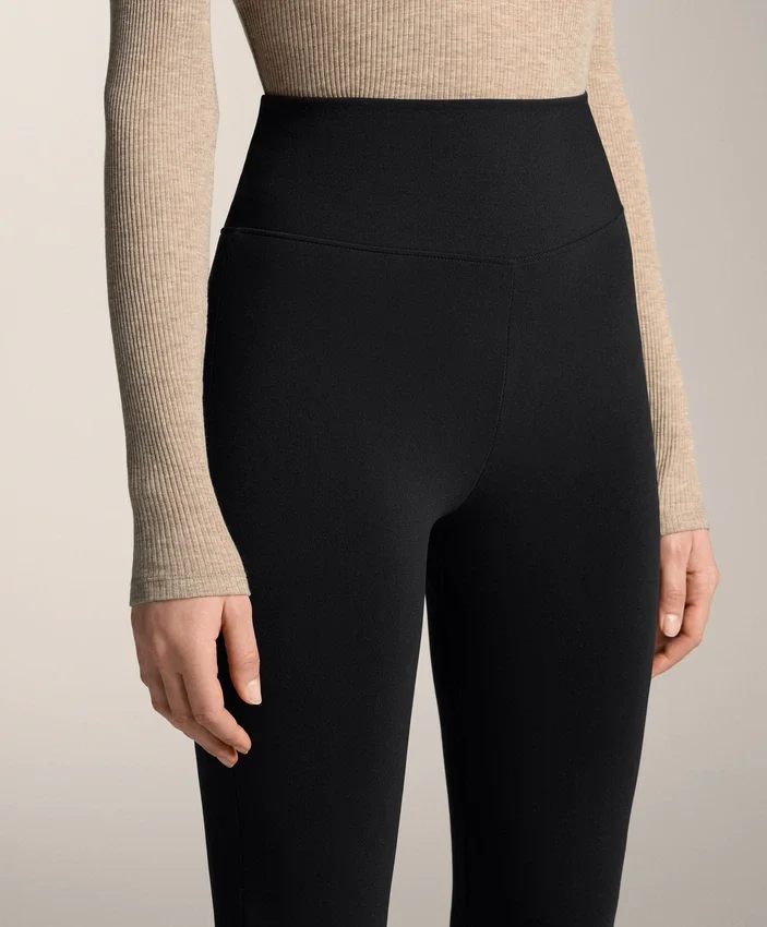 Flare Extra Warm Nahtlose Super-High-Rise-Hose Flare Extra Warm Nahtlose Super-High-Rise-Hose