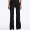 Flare-Hose mit hoher Taille im Neopren-Look Flare-Hose mit hoher Taille im Neopren-Look