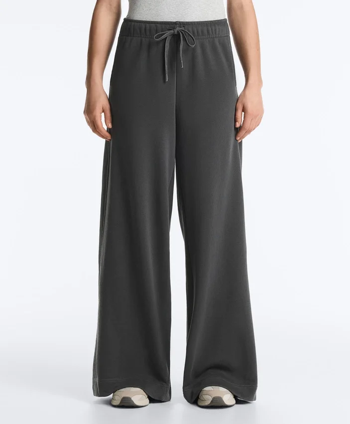 Gerade geschnittene Hose aus Fleece-Baumwollmischung Gerade geschnittene Hose aus Fleece-Baumwollmischung