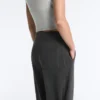 Gerade geschnittene Hose aus Fleece-Baumwollmischung Gerade geschnittene Hose aus Fleece-Baumwollmischung