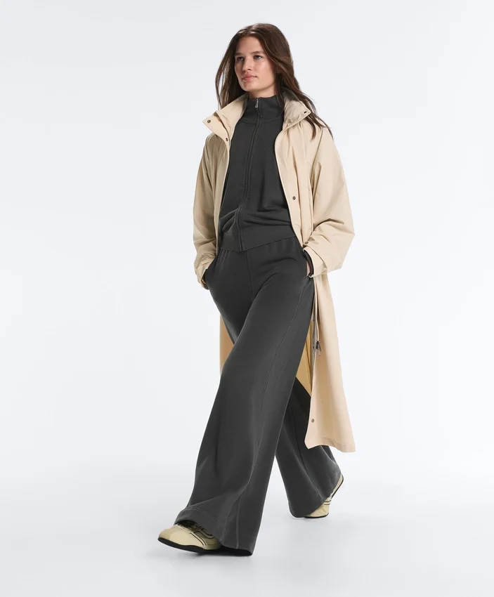Gerade geschnittene Hose aus Fleece-Baumwollmischung Gerade geschnittene Hose aus Fleece-Baumwollmischung