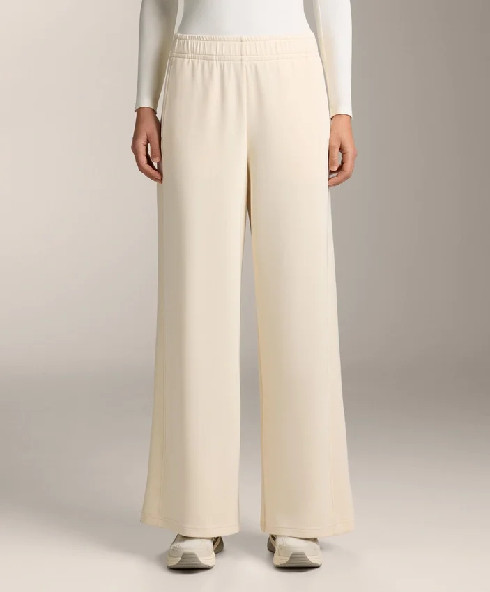 Gerade geschnittene Hose mit seitlichen Rippen und Soft Touch-Modal Gerade geschnittene Hose mit seitlichen Rippen und Soft Touch-Modal