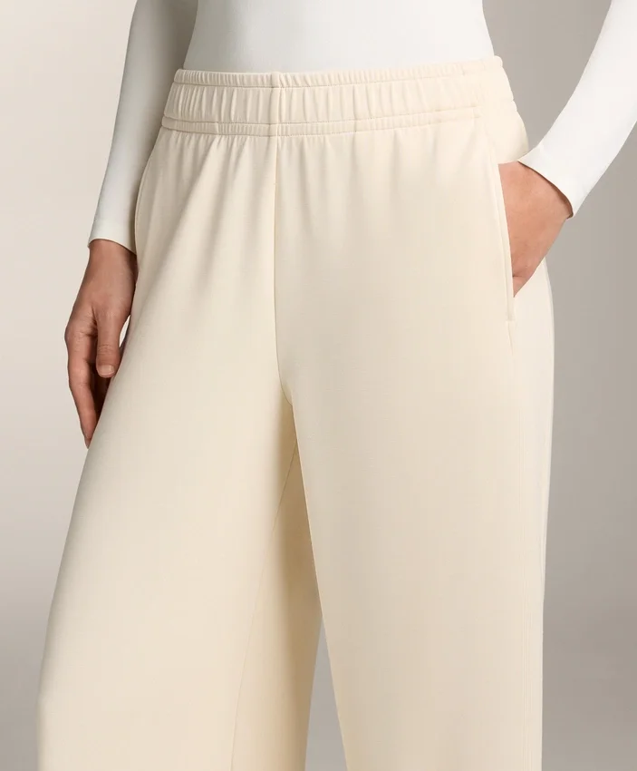 Gerade geschnittene Hose mit seitlichen Rippen und Soft Touch-Modal Gerade geschnittene Hose mit seitlichen Rippen und Soft Touch-Modal