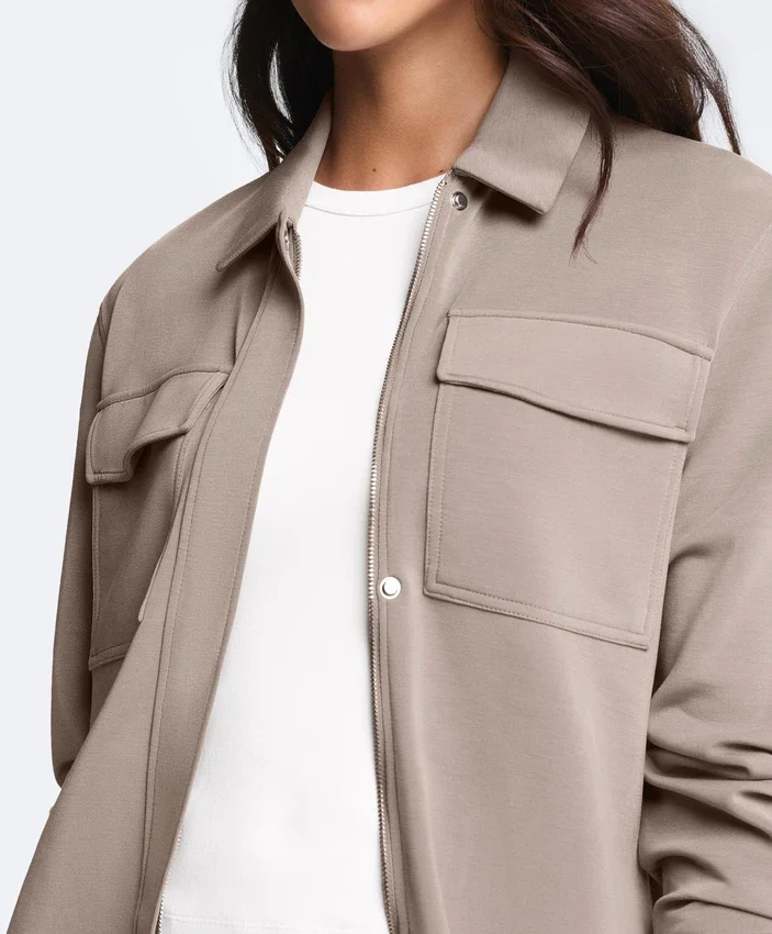 Gerade geschnittene Jacke mit Gürtel und Soft Touch-Modal Gerade geschnittene Jacke mit Gürtel und Soft Touch-Modal