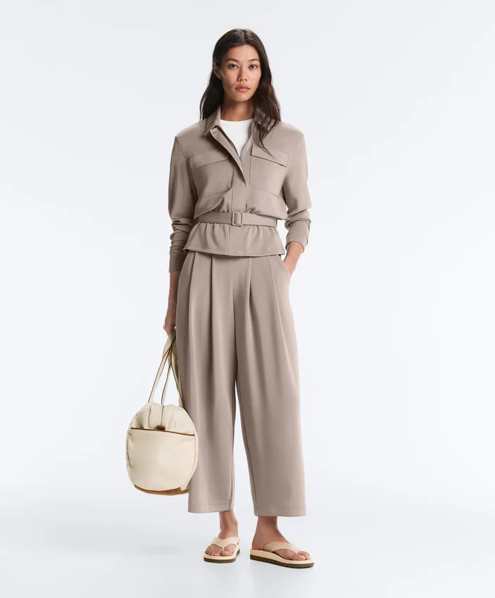 Gerade geschnittene Jacke mit Gürtel und Soft Touch-Modal Gerade geschnittene Jacke mit Gürtel und Soft Touch-Modal