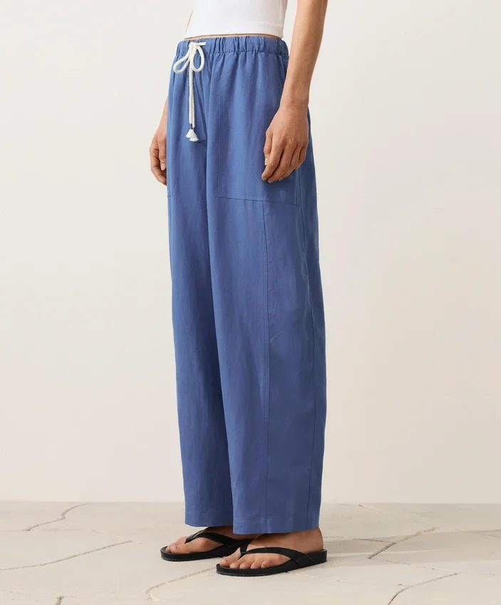 Gerade Hose aus Lyocell-Mischung und 24 % Leinen Gerade Hose aus Lyocell-Mischung und 24 % Leinen