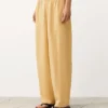 Gerade Hose aus Lyocell-Mischung und 24 % Leinen Gerade Hose aus Lyocell-Mischung und 24 % Leinen