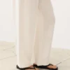 Gerade Hose aus Lyocell-Mischung und 24 % Leinen Gerade Hose aus Lyocell-Mischung und 24 % Leinen
