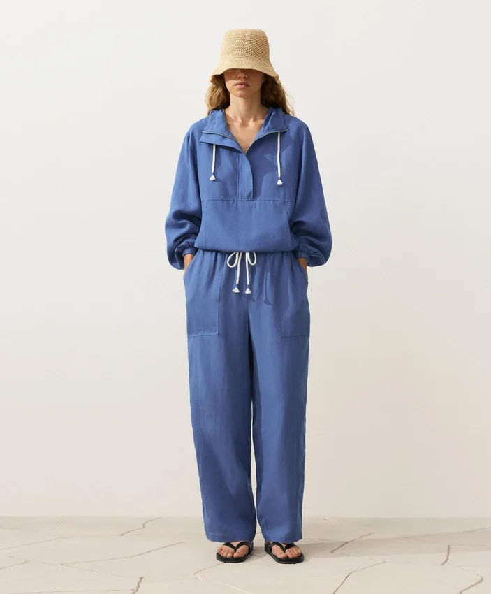 Gerade Hose aus Lyocell-Mischung und 24 % Leinen Gerade Hose aus Lyocell-Mischung und 24 % Leinen