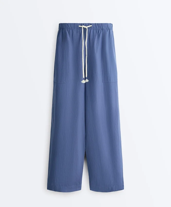 Gerade Hose aus Lyocell-Mischung und 24 % Leinen Gerade Hose aus Lyocell-Mischung und 24 % Leinen