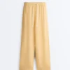 Gerade Hose aus Lyocell-Mischung und 24 % Leinen Gerade Hose aus Lyocell-Mischung und 24 % Leinen