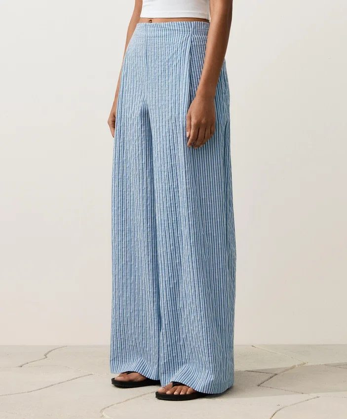 Geradlinige Hose aus Baumwollmischung mit Streifenmuster Geradlinige Hose aus Baumwollmischung mit Streifenmuster