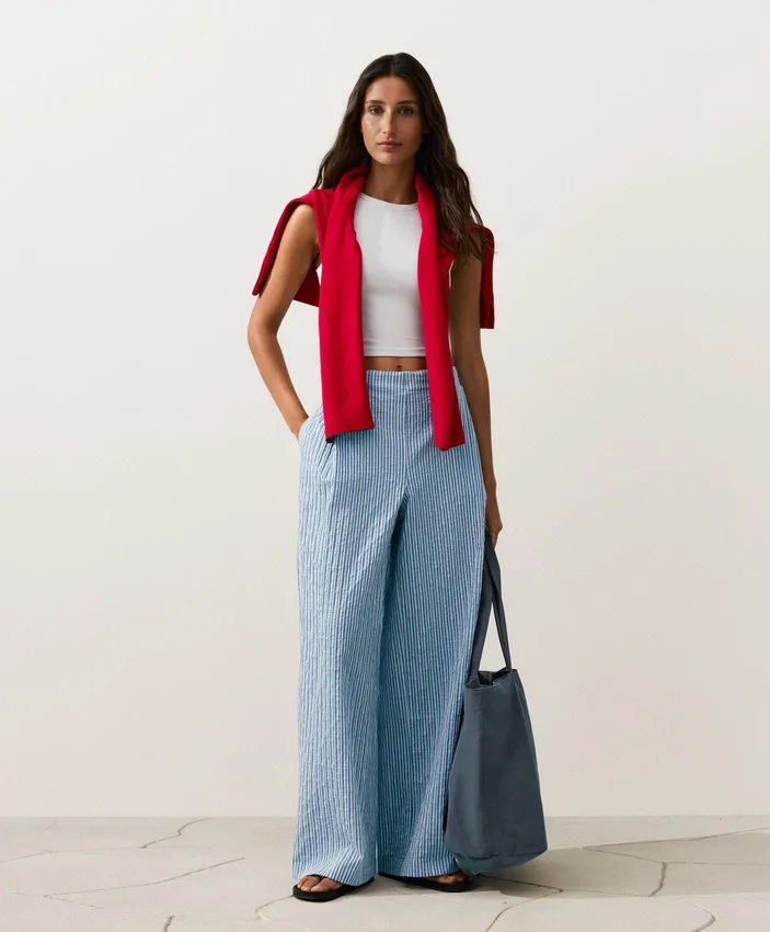 Geradlinige Hose aus Baumwollmischung mit Streifenmuster Geradlinige Hose aus Baumwollmischung mit Streifenmuster