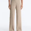 Geradlinige Hose aus Rippstrick Geradlinige Hose aus Rippstrick