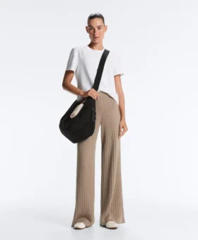 Geradlinige Hose aus Rippstrick
