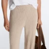 Geradlinige Hose aus Rippstrick Geradlinige Hose aus Rippstrick