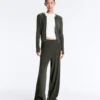 Geradlinige Hose aus Rippstrick Geradlinige Hose aus Rippstrick