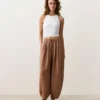 Gestreifte Ballonhose aus 100 % Leinen Gestreifte Ballonhose aus 100 % Leinen