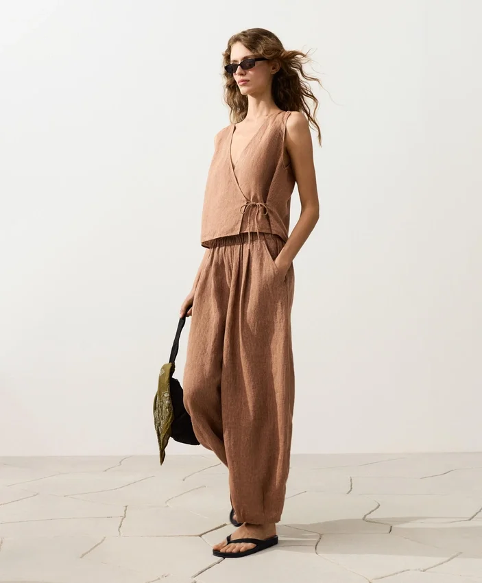 Gestreifte Ballonhose aus 100 % Leinen Gestreifte Ballonhose aus 100 % Leinen