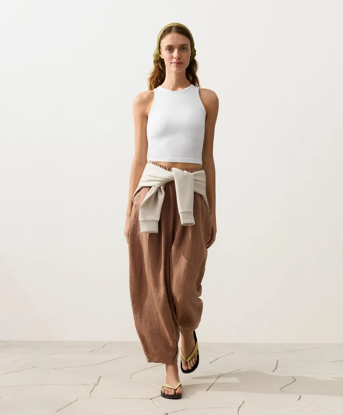 Gestreifte Ballonhose aus 100 % Leinen Gestreifte Ballonhose aus 100 % Leinen