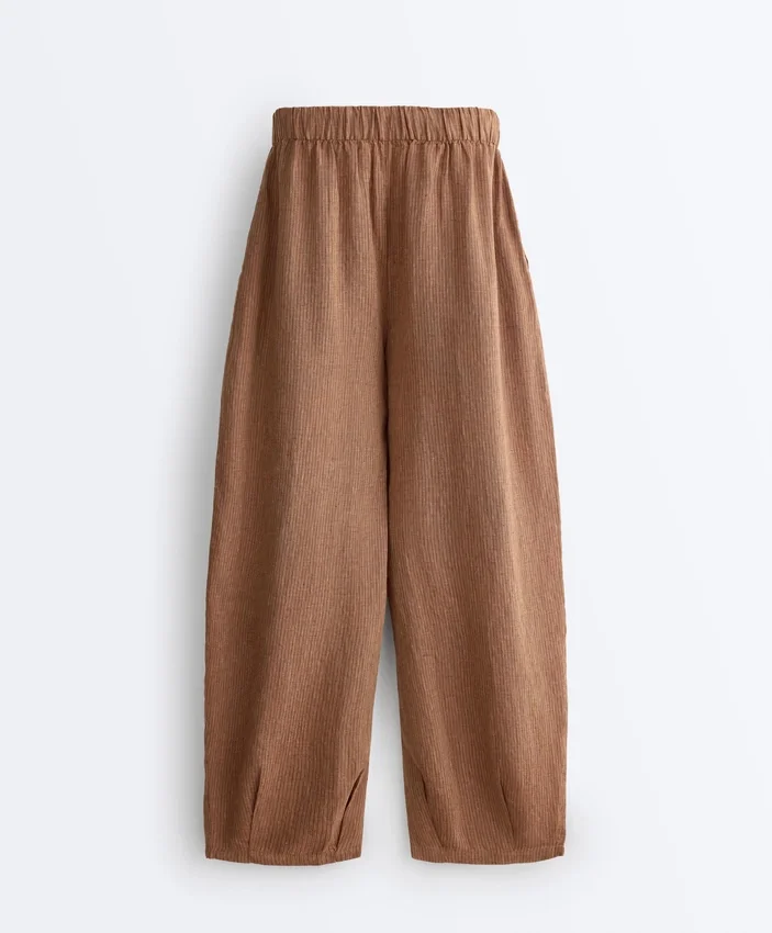 Gestreifte Ballonhose aus 100 % Leinen Gestreifte Ballonhose aus 100 % Leinen