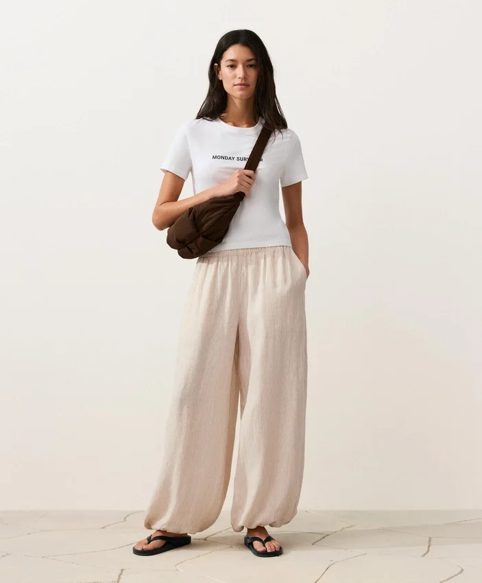 Gestreifte Bloomer-Hose aus 100 % Leinen Gestreifte Bloomer-Hose aus 100 % Leinen
