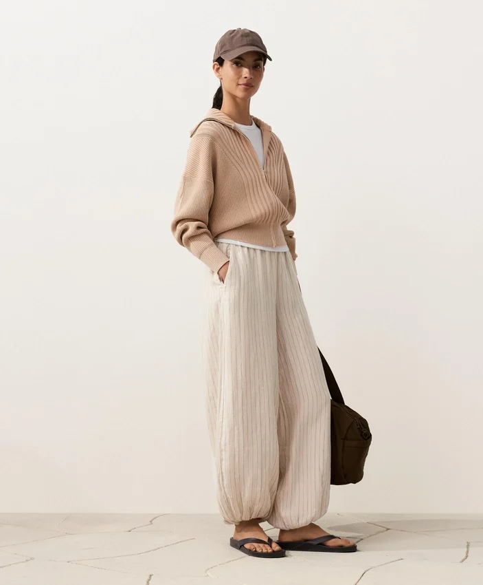 Gestreifte Bloomer-Hose aus 100 % Leinen Gestreifte Bloomer-Hose aus 100 % Leinen