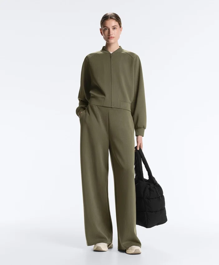 Gestreifte Bomberjacke aus Soft Touch-Modal Gestreifte Bomberjacke aus Soft Touch-Modal