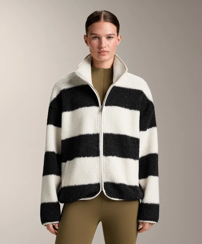 Gestreifte Lammfelljacke Gestreifte Lammfelljacke