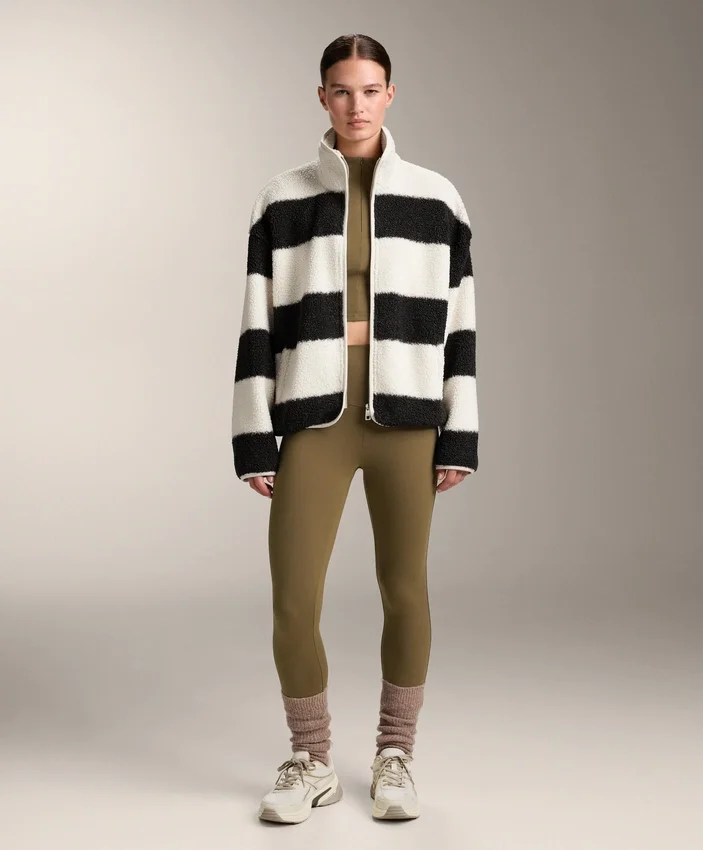 Gestreifte Lammfelljacke Gestreifte Lammfelljacke