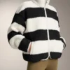 Gestreifte Lammfelljacke Gestreifte Lammfelljacke