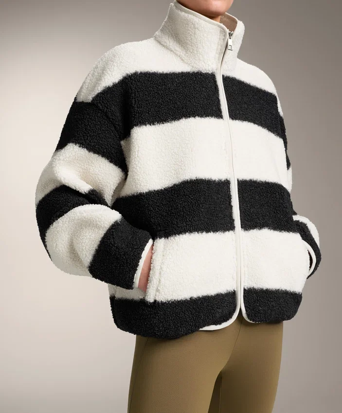 Gestreifte Lammfelljacke Gestreifte Lammfelljacke