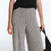 Gestreifte Strick-Bloomer-Hose Gestreifte Strick-Bloomer-Hose