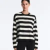 Gestreifter Strickpullover Gestreifter Strickpullover