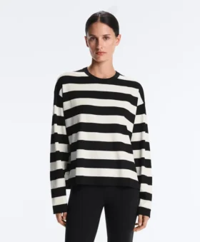 Gestreifter Strickpullover Gestreifter Strickpullover