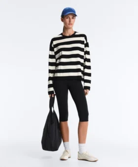Gestreifter Strickpullover Gestreifter Strickpullover